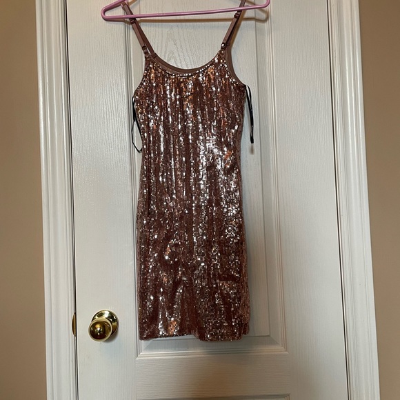 Forever 21 Rosegold sequin mini dress, size S - Picture 4 of 8